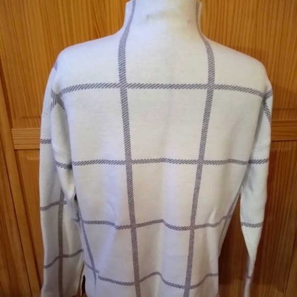 Max Studio - Picture 4 of 6